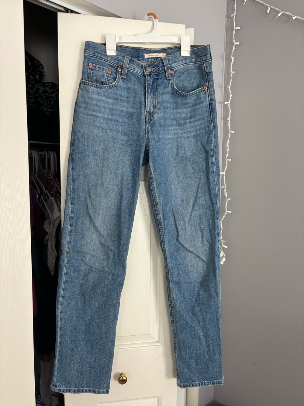 Women’s low pro straight Levi’s
